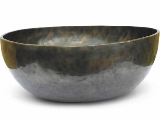 Tibetische XL Klangschale antik look - Ø 48,6 cm - 9335 g - Neptun & Wasserstoffgamma - Fußklangschale